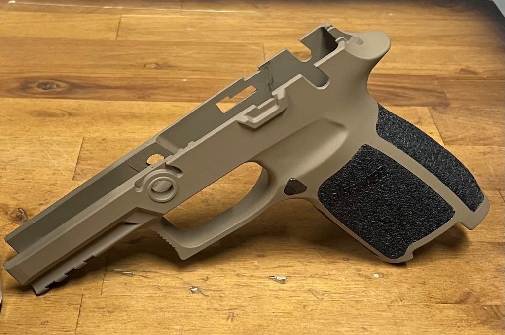 Dual tone P320 Frame, black and Flat dark earth